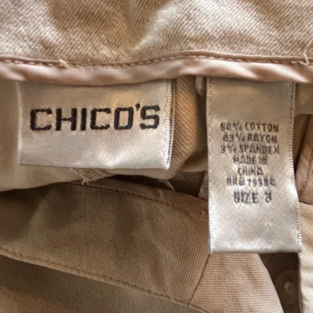 Chico's Taupe cropped pant size 3